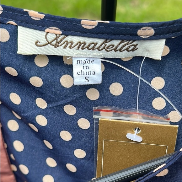Annabella by Francesca’s Navy & White Polka Dot Peplum Blouse Women's Small NWT - Picture 6 of 16